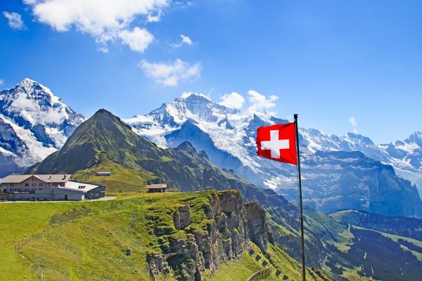 هزینه تحصیل مهاجرت تحصیلی زیر ۱۸سال به سوئیس در مدارس شبانه روزی