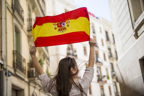 اقامت اسپانیا از راه تمکن مالی در یک نگاه